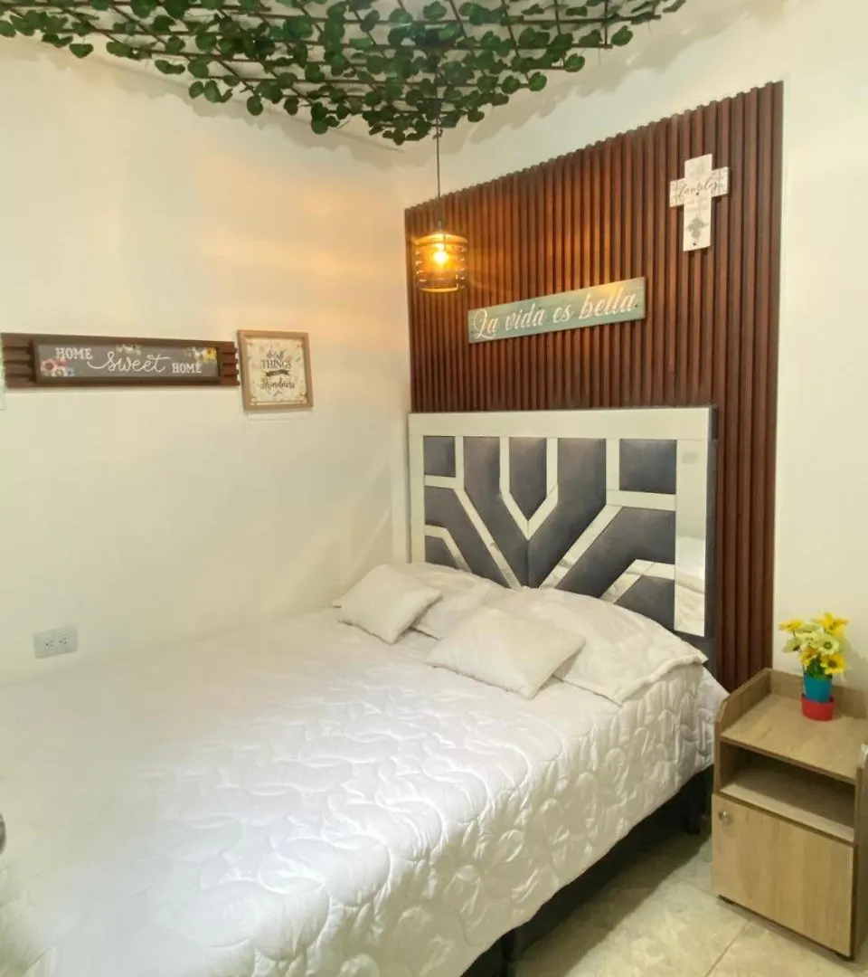 22 Apartamento 3 Habitaciones Con Balcon En Laureles Estadio Medellin Apartment